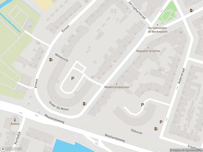 Ambulance met gepaste spoed naar de Voorstraat in Vlaardingen