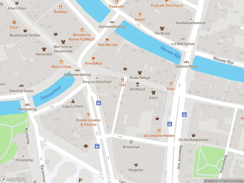 Ambulance naar de Barbarasteeg in Leiden