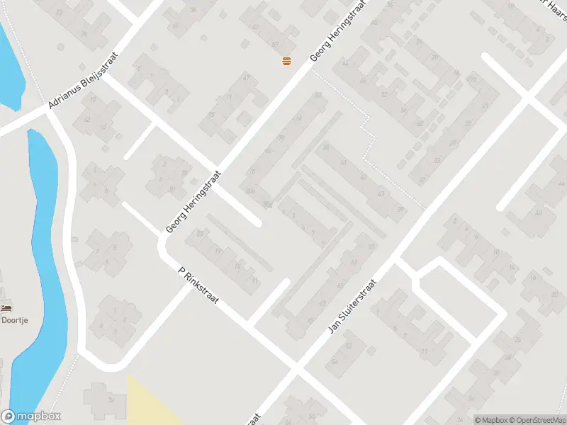 Ambulance met grote spoed naar de Paulus Rinkstraat in Volendam