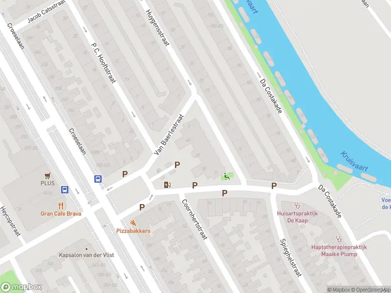 Ambulance met grote spoed naar de Coornhertstraat in Utrecht vanwege afhijsen patient