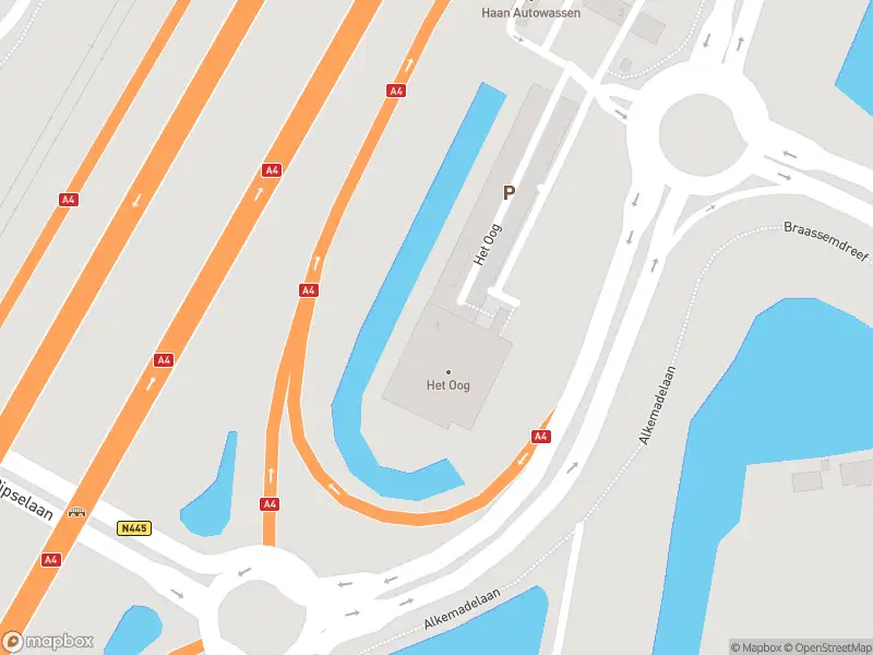 Ambulance met gepaste spoed naar de Het Oog in Roelofarendsveen
