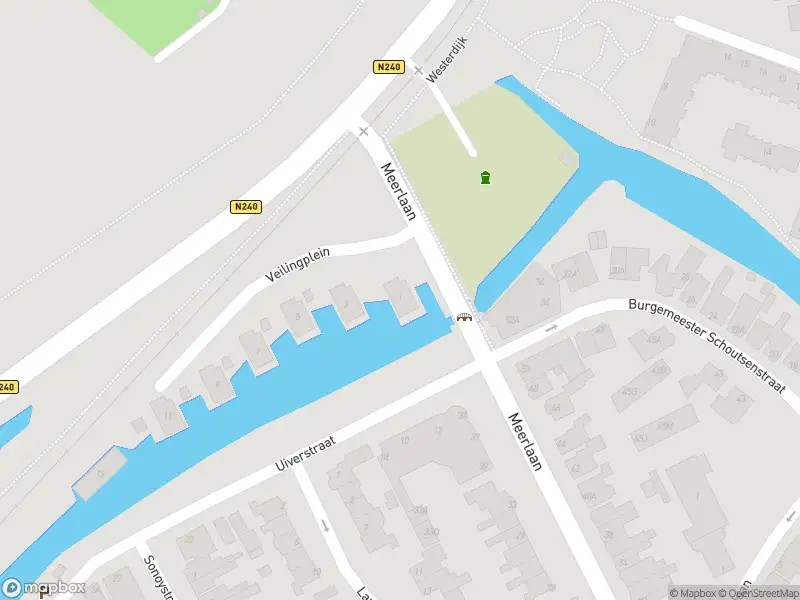 Ambulance en brandweer met grote spoed naar de Veilingplein in Medemblik vanwege middelgrote brand
