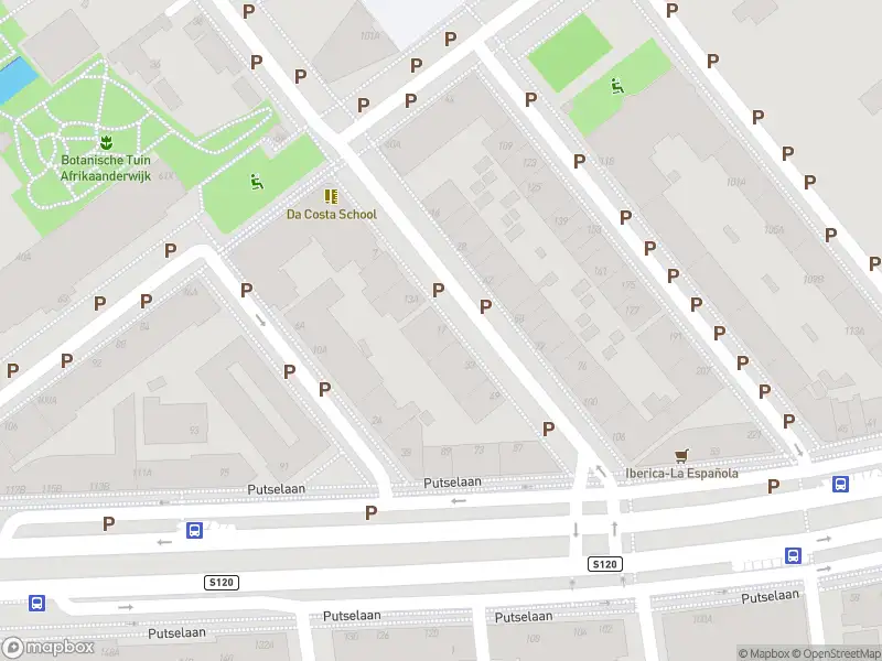 Ambulance met grote spoed naar de Johannes-Brandstraat in Rotterdam