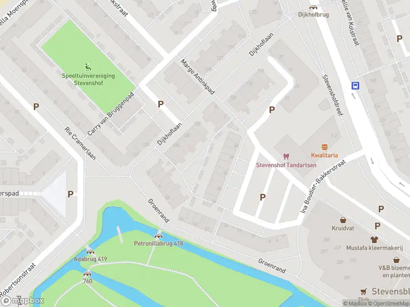 Ambulance met gepaste spoed naar de Dobbedreef in Leiden