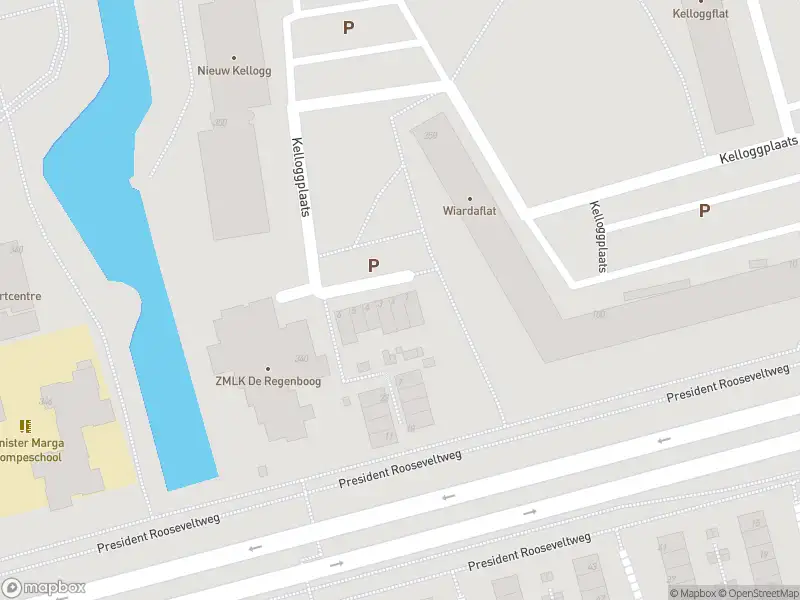 Ambulance met grote spoed naar de Kelloggplaats in Rotterdam