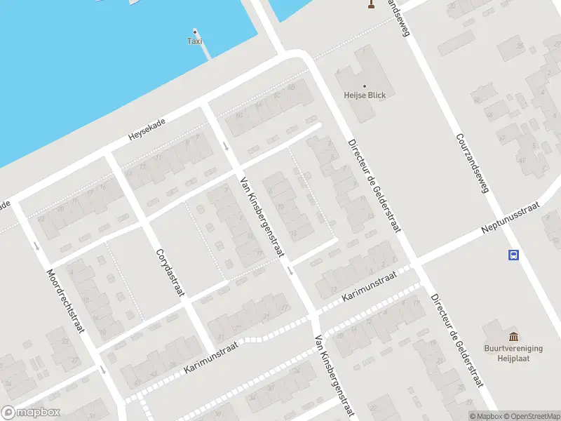 Ambulance, brandweer en politie met grote spoed naar de Van Kinsbergenstraat in Rotterdam vanwege grote brand