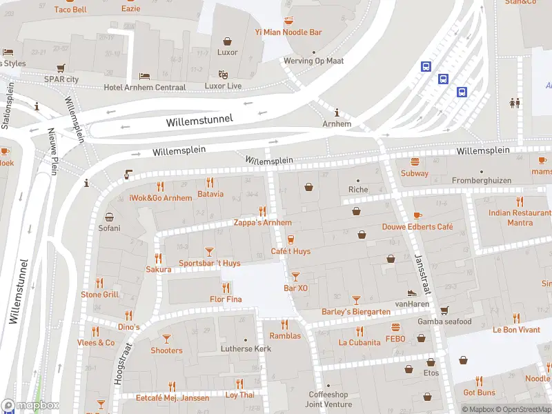 Politie naar de Korenstraat in Arnhem vanwege steekincident