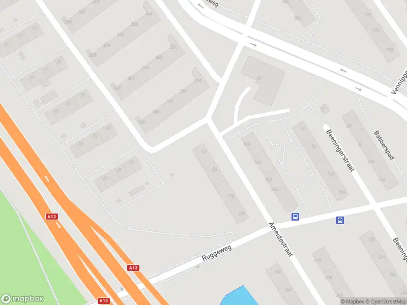 Ambulance met grote spoed naar de Ameidestraat in Rotterdam