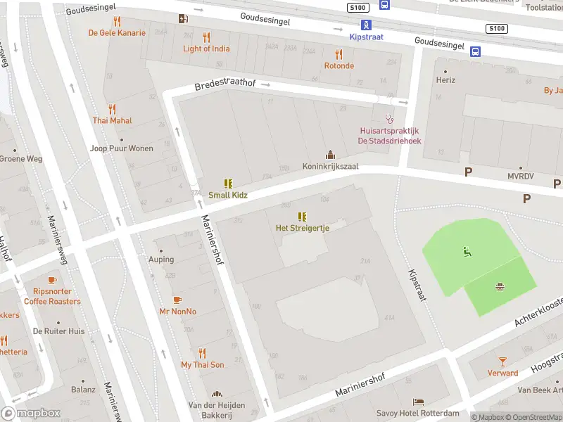 Ambulance met grote spoed naar de Bredestraat in Rotterdam