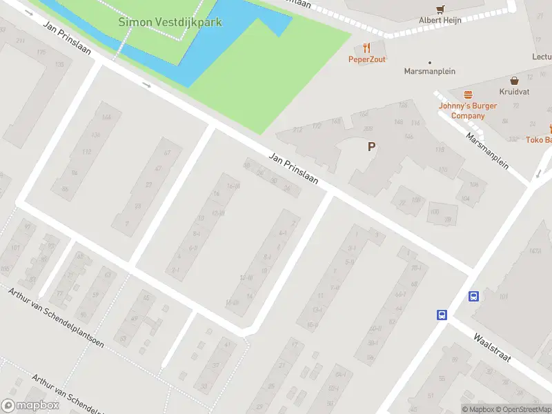 Ambulance met grote spoed naar de Generaal Spoorlaan in Haarlem