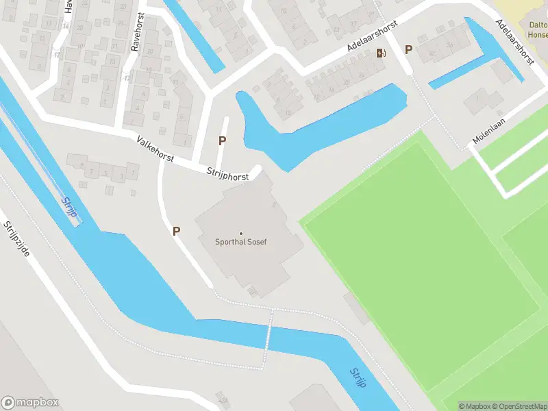 Ambulance met grote spoed naar de Strijphorst in Honselersdijk