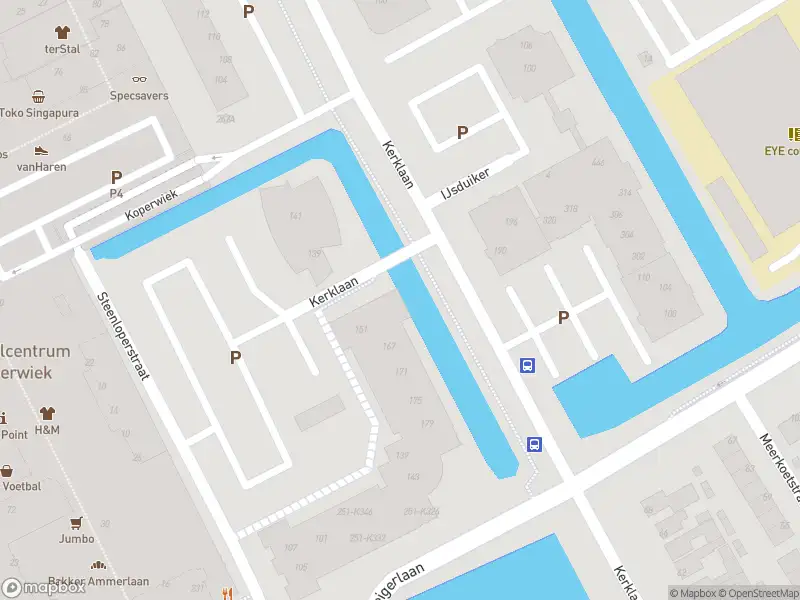 Ambulance met grote spoed naar de Reigerlaan in Capelle aan den IJssel