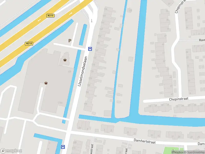 Ambulance met grote spoed naar de IJsselmondselaan in Rotterdam