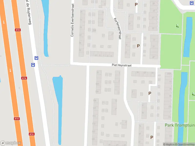Ambulance met grote spoed naar de Cornelis Evertsenstraat in Dordrecht