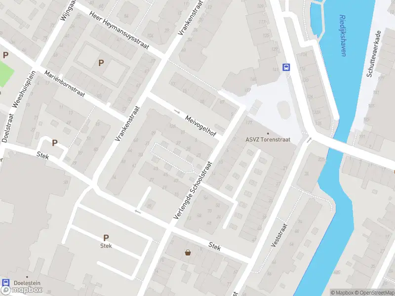 Brandweer met grote spoed naar de Meivogelhof in Dordrecht vanwege gebouwbrand