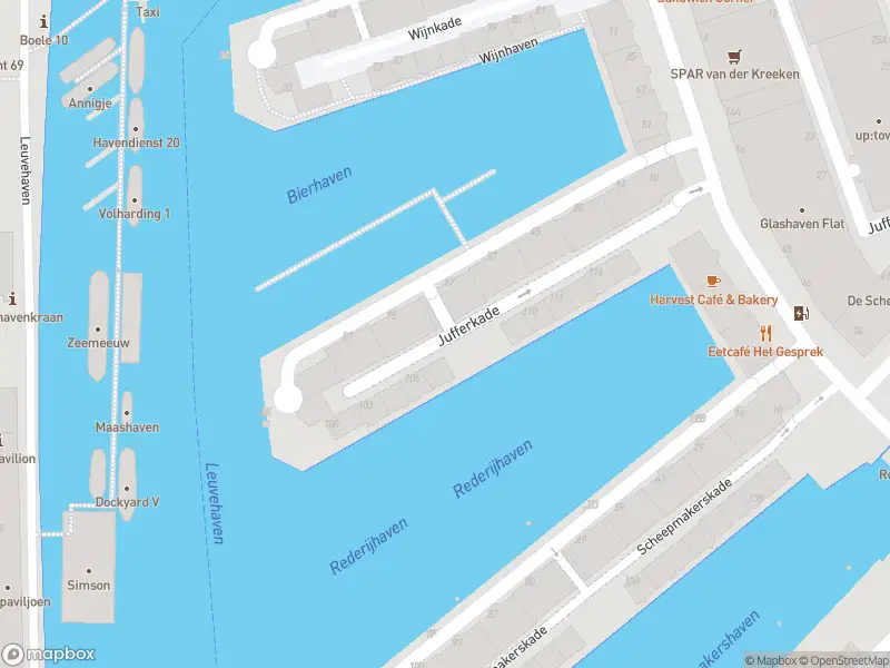 Ambulance met gepaste spoed naar de Jufferkade in Rotterdam