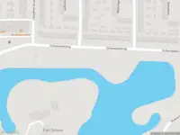 Brandweer met gepaste spoed naar de Schaarmeesterstraat in 's-Hertogenbosch vanwege een liftopsluiting