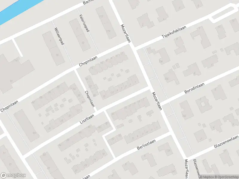 Ambulance met grote spoed naar de Lisztlaan in Rotterdam