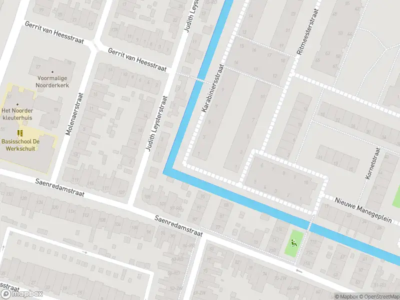 Ambulance met gepaste spoed naar de Karabiniersstraat in Haarlem