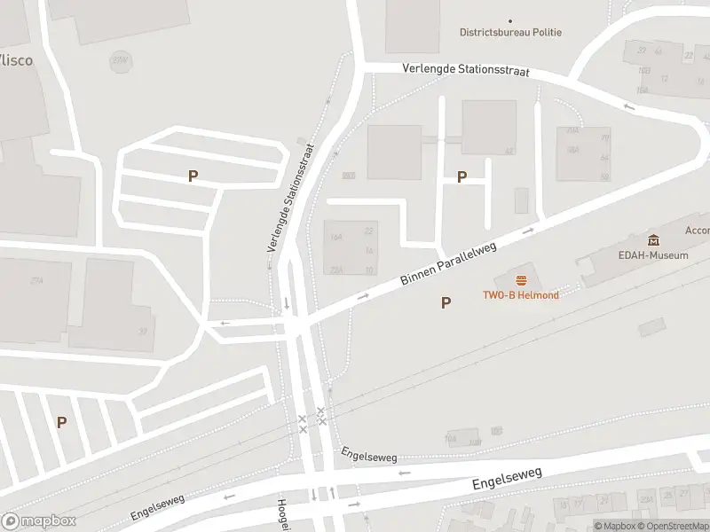 Brandweer met grote spoed naar de Binnen Parallelweg in Helmond vanwege reanimatie