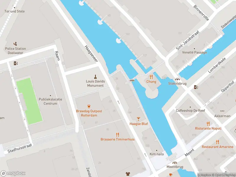 112 melding Ambulance met grote spoed naar de Haagseveer in Rotterdam