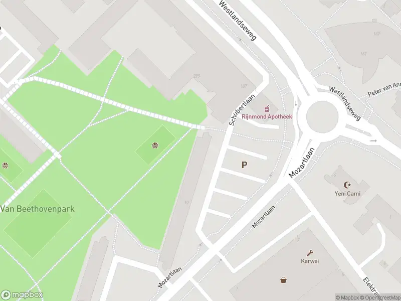 Ambulance met grote spoed naar de Willem Pijperplein in Maassluis