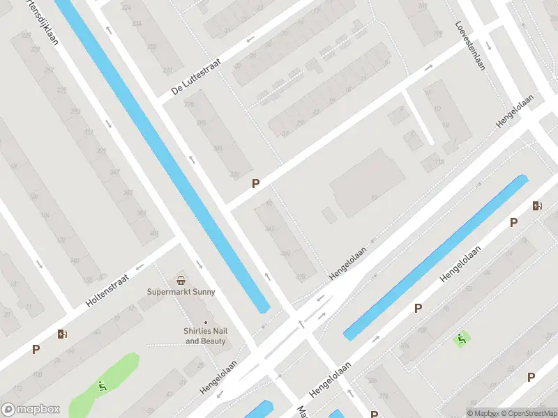 Ambulance met gepaste spoed naar de Genemuidenstraat in 's-Gravenhage