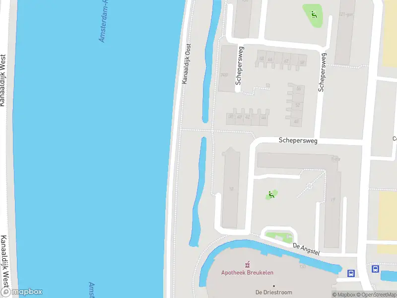 Brandweer met grote spoed naar de Kanaaldijk West in Breukelen vanwege voertuigen te water