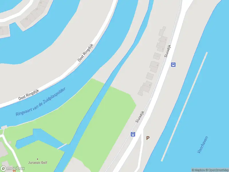 Ambulance met grote spoed naar de Sluisdijk in Gouda