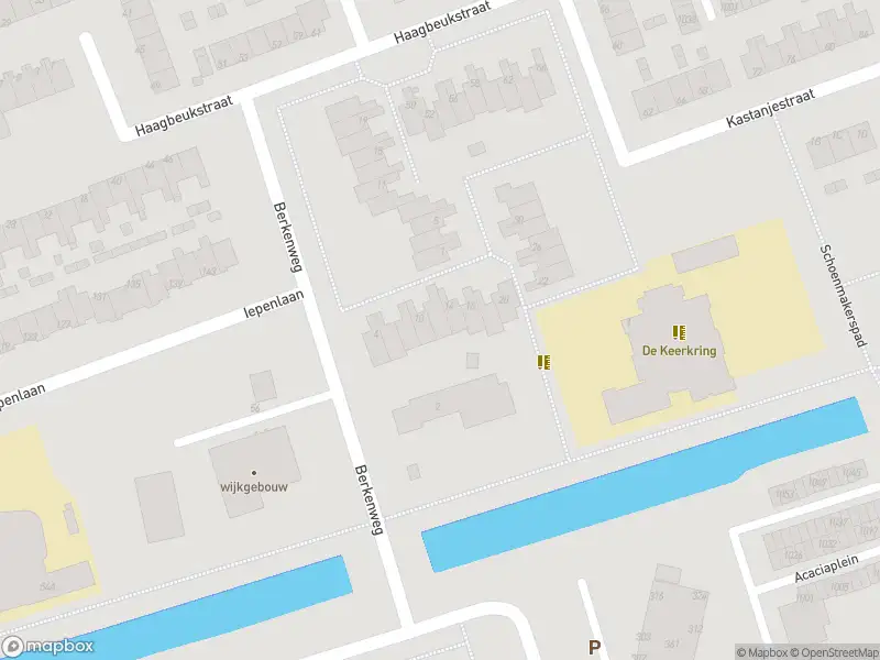 Ambulance met grote spoed naar de Berkenweg in Schagen