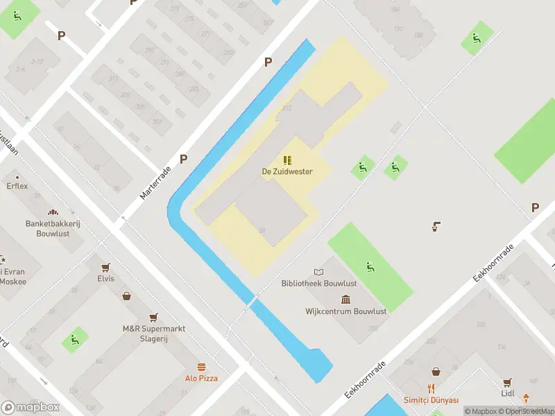 Ambulance met grote spoed naar de Zonneoord in 's-Gravenhage