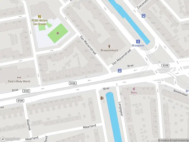 Ambulance met grote spoed naar de Bree in Rotterdam