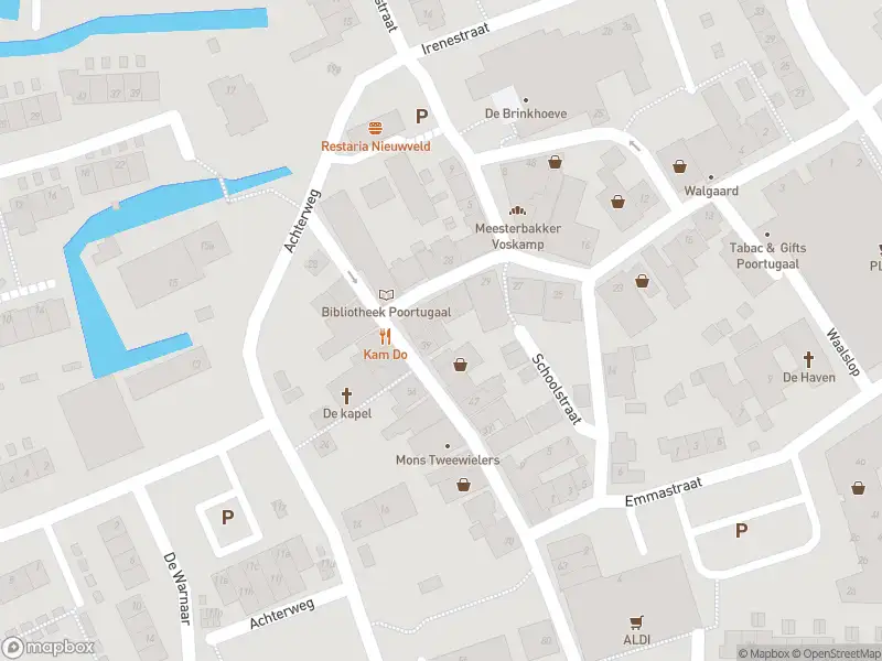 Ambulance met grote spoed naar de Achterweg in Poortugaal