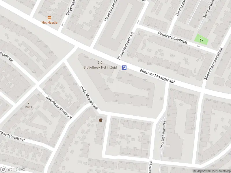 Ambulance met gepaste spoed naar de Oude Maasstraat in Schiedam