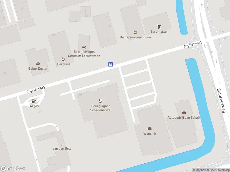 Brandweer met grote spoed naar de Junokade in Leeuwarden vanwege voertuigbrand