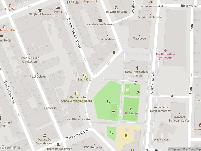 Ambulance met grote spoed naar de Westersingel in Rotterdam