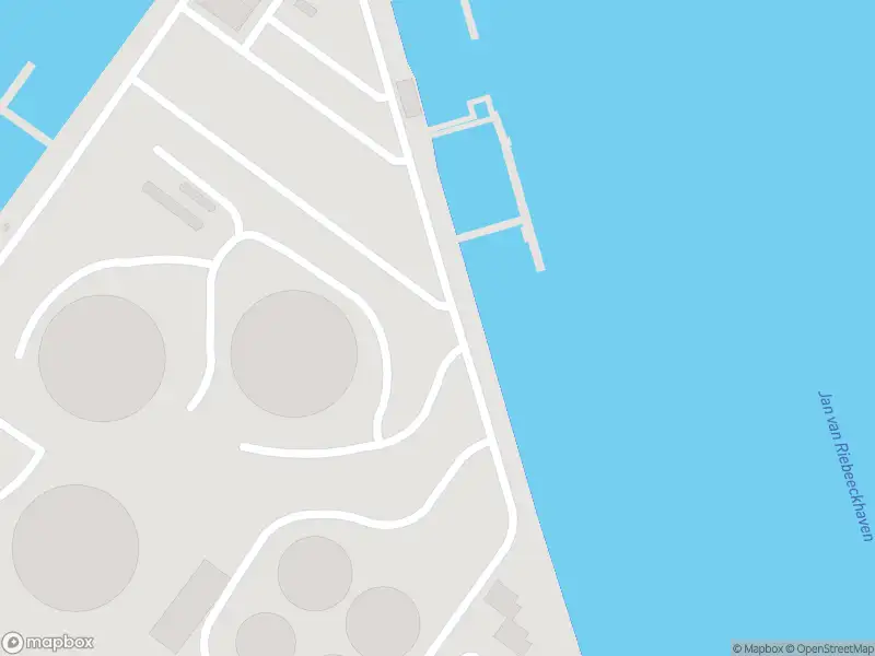 Ambulance met grote spoed naar de Petroleumhavenweg in Amsterdam