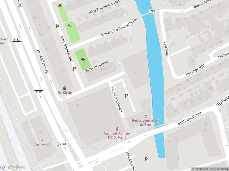 Ambulance met grote spoed naar de Irene Vorrinkplein in Zaandam