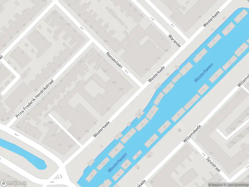 Ambulance met grote spoed naar de Westerkade in Schiedam