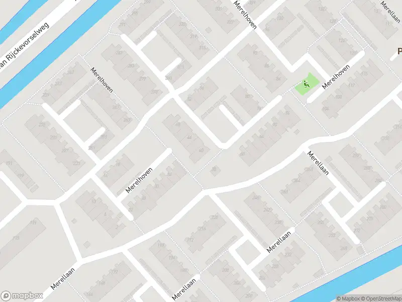 Ambulance met grote spoed naar de Merelhoven in Capelle aan den IJssel