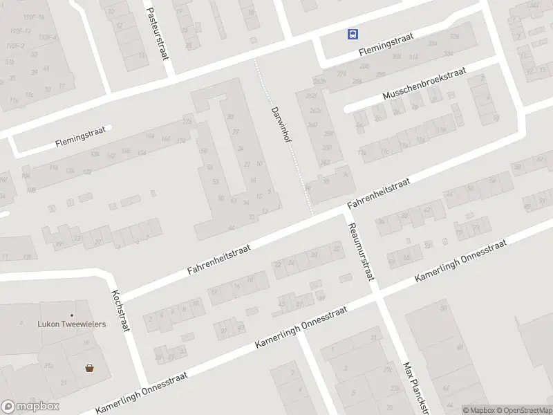 Ambulance met grote spoed naar de Darwinhof in Zandvoort