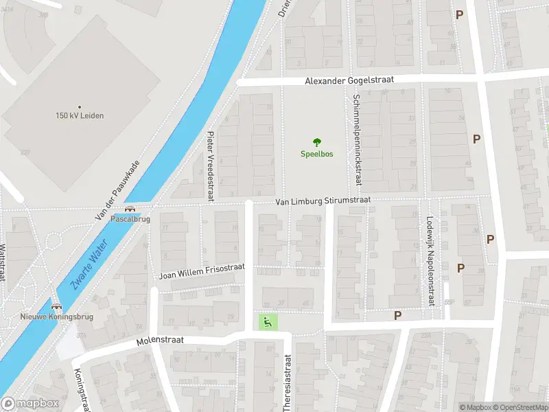 Ambulance met gepaste spoed naar de Van Limburg Stirumstraat in Leiden