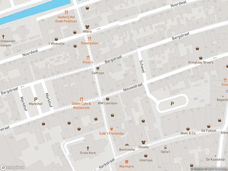 Brandweer met gepaste spoed naar de Noordwal in Leerdam vanwege stormschade