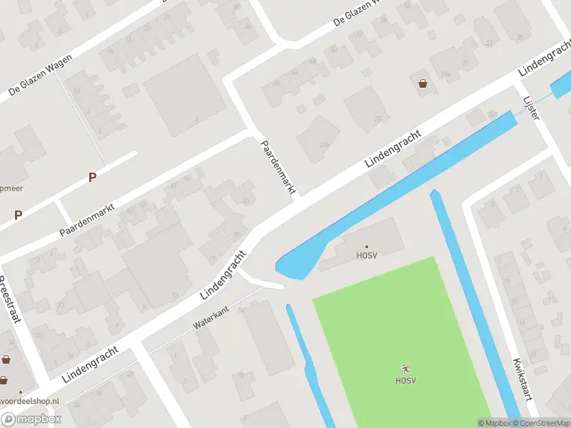 Ambulance met grote spoed naar de Lindengracht in Opmeer