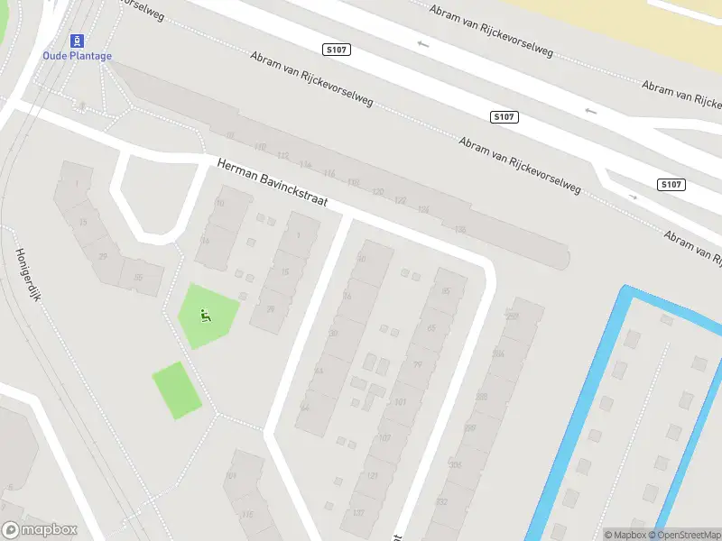 Ambulance met grote spoed naar de Herman Bavinckstraat in Rotterdam