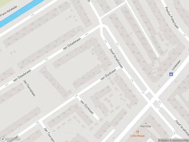 Ambulance met grote spoed naar de Hendrik Ravesteijnplein in Rijswijk