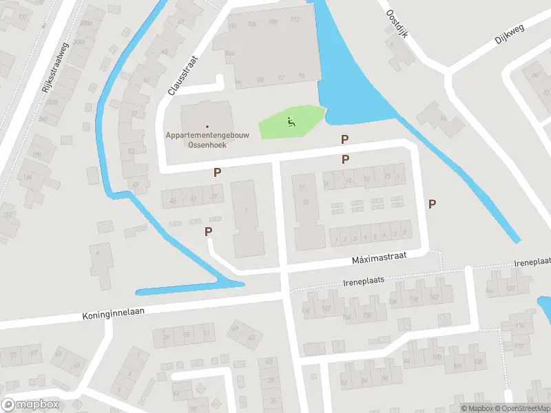 Ambulance met grote spoed naar de Clausstraat in Hellevoetsluis