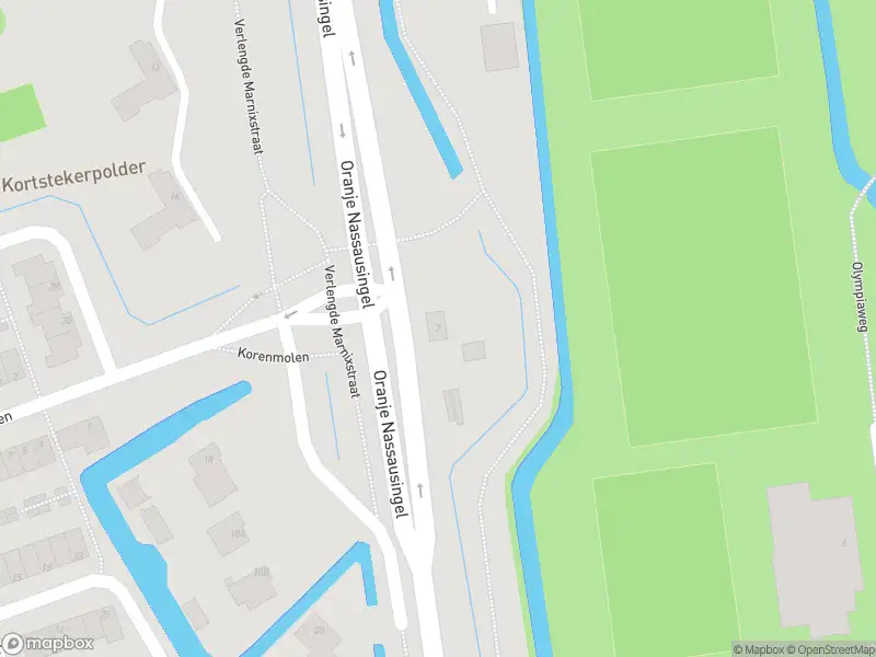 Ambulance met gepaste spoed naar de Oranje Nassausingel in Alphen aan den Rijn
