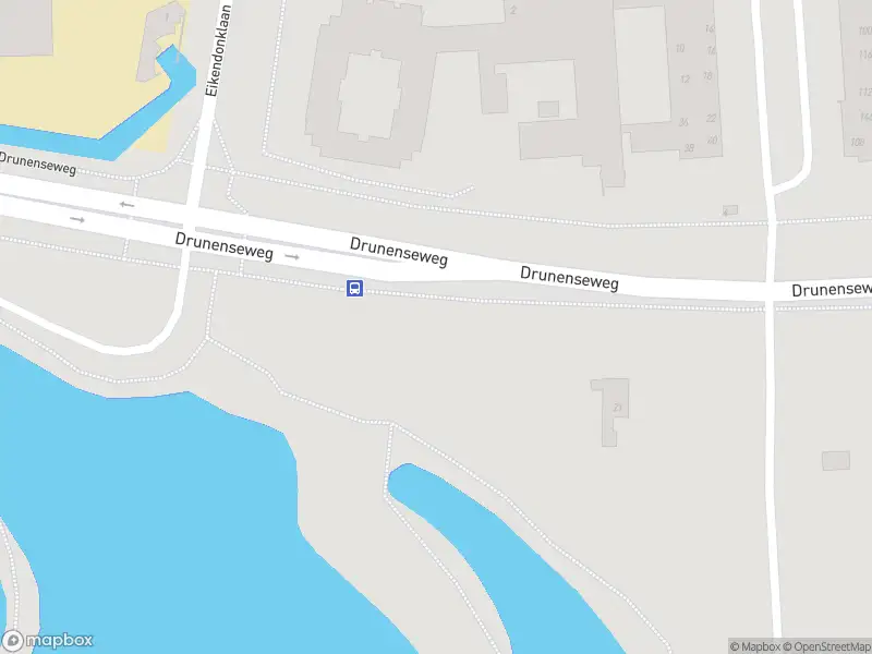 Brandweer met gepaste spoed naar de Drunenseweg in Waalwijk vanwege een liftopsluiting