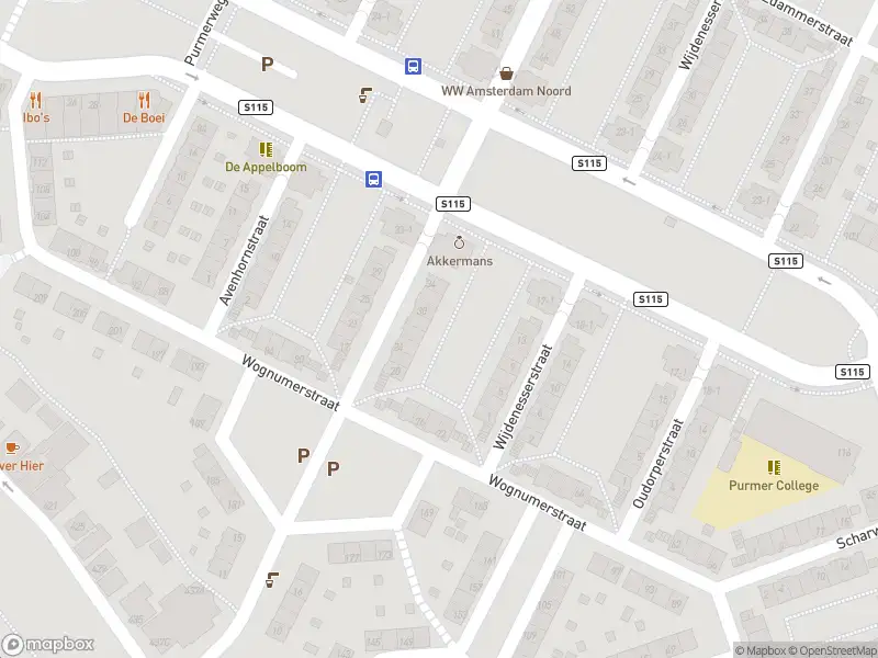 Ambulance met grote spoed naar de Avenhornstraat in Amsterdam